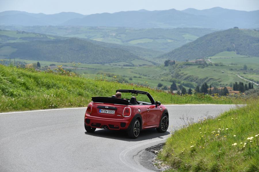  Mini Cooper S JCW Cabrio 2016 года  (фото 91 из 104)